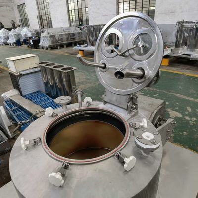 Το βιομηχανικό καλάθι μετάλλων 555L 850rpm υποβάλλει τη χειρωνακτική κατακόρυφο σε φυγοκέντρωση