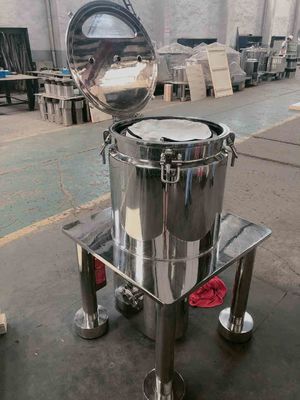 Η βιομηχανική εξαγωγή αιθανόλης 1800rpm υποβάλλει την καράφα κάνναβης πετρελαίου CBD σε φυγοκέντρωση υποβάλλει