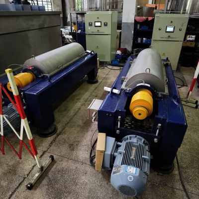 LW επεξεργασία απόβλητου ύδατος εύκολη να ενεργοποιήσει μεταπώλησης υπηρεσιών φυγοκεντρικές μηχανές καραφών λάσπης τις απομακρύνοντας το νερό