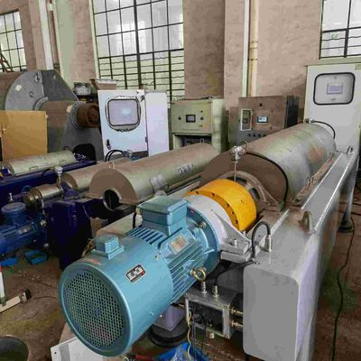 LW 110kw κυλίνδρων πίσσας ο καθαρίζοντας διευκρίνισης στερεός υγρός χάλυβας 2205 φάσης χωρισμού διπλός καράφα υποβάλλει σε φυγοκέντρωση