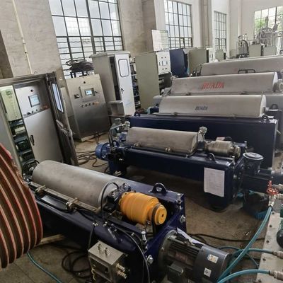132kW η καράφα υποβάλλει τη λάσπη πετρελαίου λάσπης διατρήσεων 1500rpm σε φυγοκέντρωση
