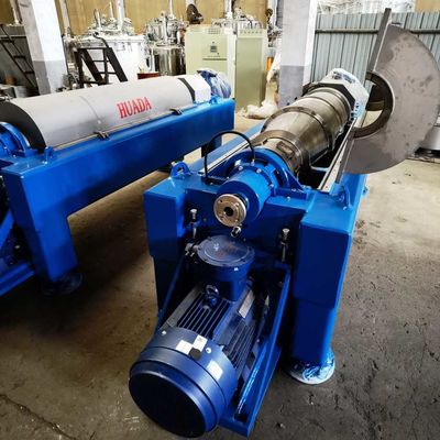 το γάλα 1000mm 11kW υποβάλλει το διπλό χάλυβα 2205 σε φυγοκέντρωση φάσης μηχανών διαχωριστών