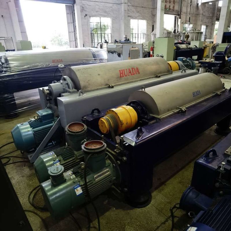 Η υψηλής απόδοσης λάσπη διατρήσεων LW 2800-3200r/Min βιομηχανική υποβάλλει τον εξοπλισμό χωρισμού απαλλαγής κυλίνδρων σε φυγοκέντρωση